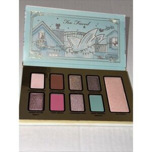 Too Faced Christmas In Sydney Eyeshadow Palette With Blush